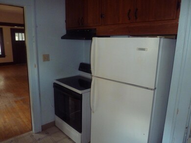 715 4th Ave SE, Jamestown, ND 58401 - photo 3