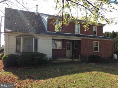 500 Niantic Rd, Barto, PA 19504 - photo 2