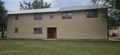 201 930 Par, Taylor, TX 76574 - photo 3