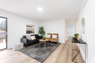 1314 Yorkland Rd-9