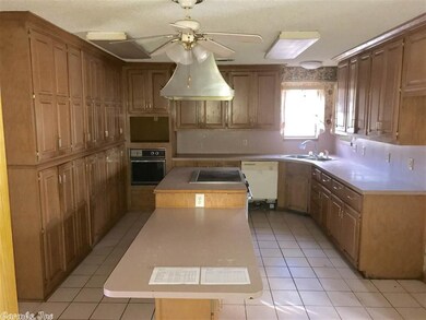 2701 Lonnie Ln, Texarkana, TX 75501 - photo 3