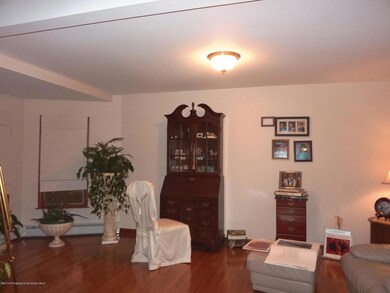 1377 Watson St, Scranton, PA 18504 - photo 3