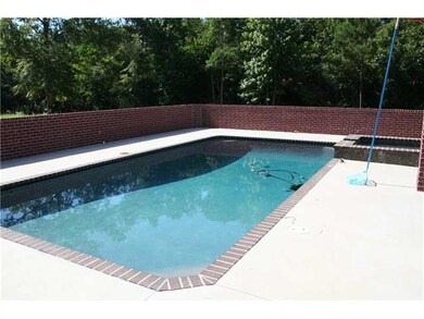 Swimming Pool/Hot Tub/Sauna.
