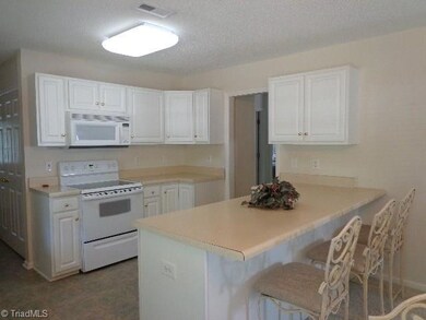 3140 Zoo Pkwy unit 101, Asheboro, NC 27205 - photo 5