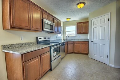 Kitchen 2.jpg