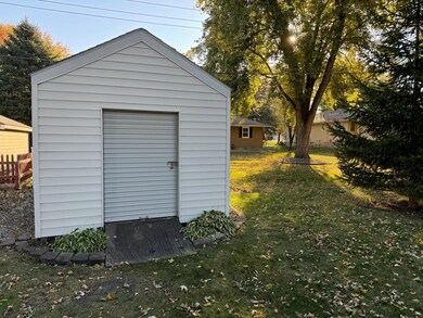 1202 Garfield Ave, Albert Lea, MN 56007 - photo 4