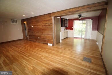 688 Valley Rd, Quarryville, PA 17566 - photo 3