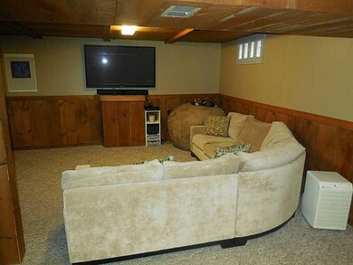 Basement/Game Room.