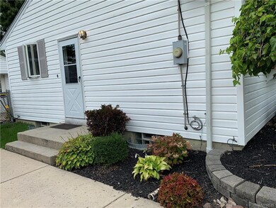 1462 Moll St, North Tonawanda, NY 14120 - photo 4