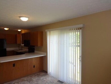 1632 Tall Meadows Dr, Columbus, OH 43223 - photo 2