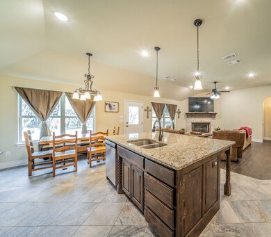 132 Cottongame Dr, Weatherford, TX 76088 - photo 7