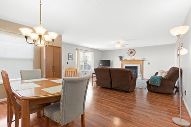 Family Room/Eat In Kitchen