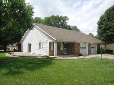 446 Fleetwood Ln, Franklin, IN 46131 - photo 2