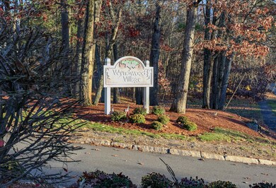 5 Burgundy Dr unit U49, Nashua, NH 03062 - photo 2