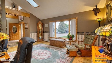 904 Clarion Dr-36