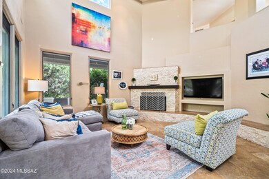 Living Room (6)