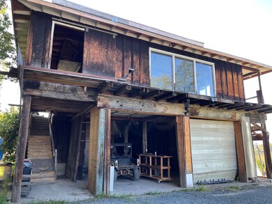 10000 Merlin Sanitarium Rd, Merlin, OR 97532 - photo 4