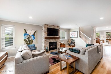 3_Living-Room_high_3677626