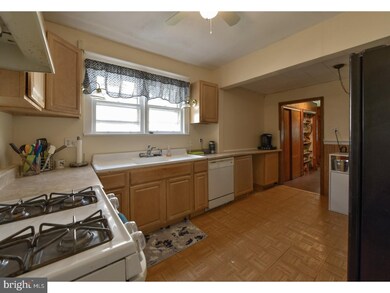 43 Lee St, Riverside, NJ 08075 - photo 7