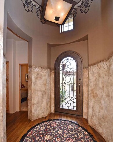 Foyer ~ Entry