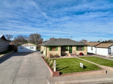 509 S Frances St, Saint Francis, KS 67756 - photo 3