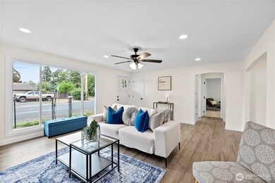 11803 C St S, Tacoma, WA 98444 - photo 5