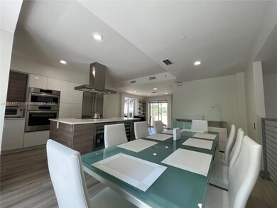 Dining/ Kitchen