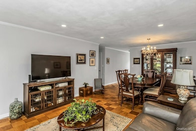 11 Harbour Ln unit 1A, Oyster Bay, NY 11771 - photo 3