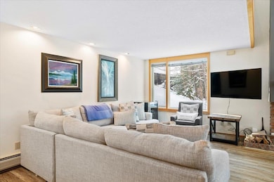 69 Fox Hollow Rd, Winhall, VT 05340 - photo 5