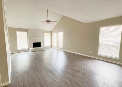 3643 Storm Creek Dr, Houston, TX 77088 - photo 4