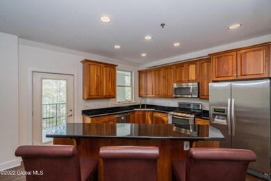 73 Railroad Place unit 302, Saratoga Springs, NY 12866 - photo 5