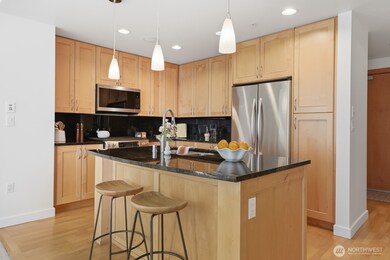 Washington Square unit 923, Bellevue, WA 98004 - photo 7