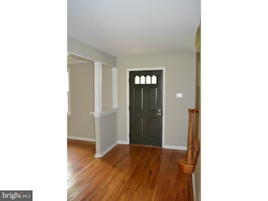 585 Cooper St, Woodbury, NJ 08096 - photo 2