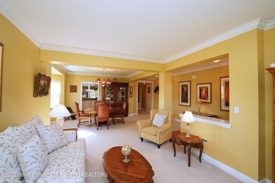 8-Living Room-92-Minuteman-Cir