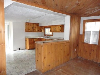 OPEN KITCHEN DINING AREA