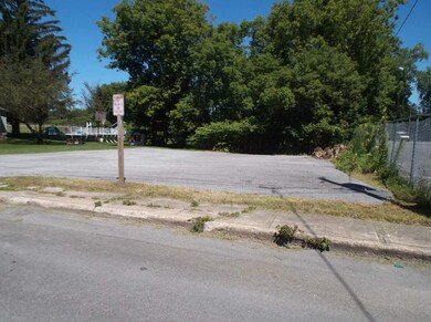 14 Willow St, Potsdam, NY 13676 - photo 4