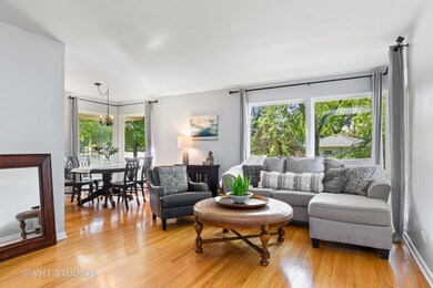 520 S Sleight St, Naperville, IL 60540 - photo 2