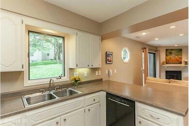 4825 Cedar Dr unit 56, West Des Moines, IA 50266 - photo 3