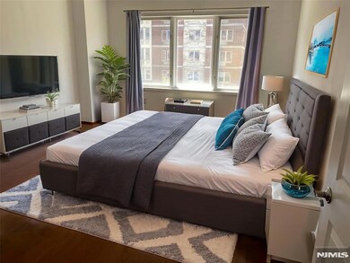 2207 City Place unit C2207, Edgewater, NJ 07020 - photo 5