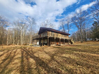 2263 Cramer Rd, Bushkill, PA 18324 - photo 3