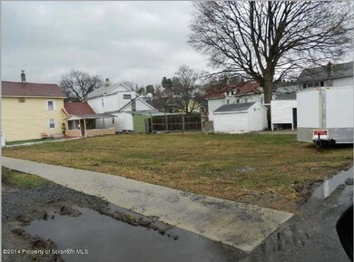 1618 Lafayette St, Scranton, PA 18504 - photo 2