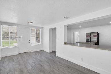 16200 NE 3rd Ave unit A, Miami, FL 33162 - photo 6