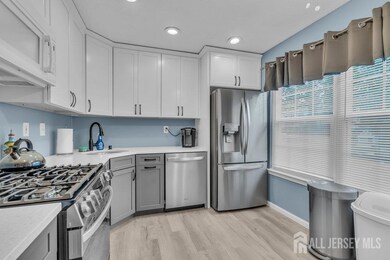 65 Townsend Ct, Franklin Park, NJ 08823 - photo 5