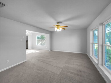 3211 Fox Run Dr, Alvin, TX 77511 - photo 7