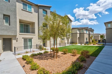 2843 Azure Breeze Ln unit 3, Las Vegas, NV 89183 - photo 3