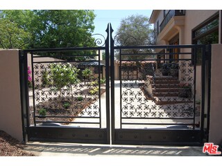 2012 S Victoria Ave, Los Angeles, CA 90016 - photo 4