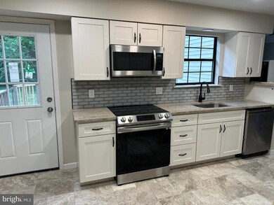 7 Nikhil Ct, Claymont, DE 19703 - photo 6