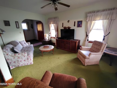 321 N Cherry St, Bryan, OH 43506 - photo 5