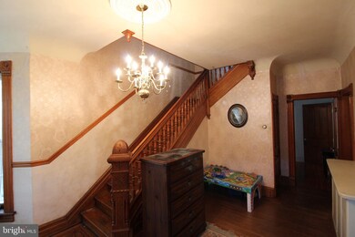119 2nd St, Slatington, PA 18080 - photo 4