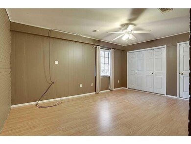 Photo. Large bedroom